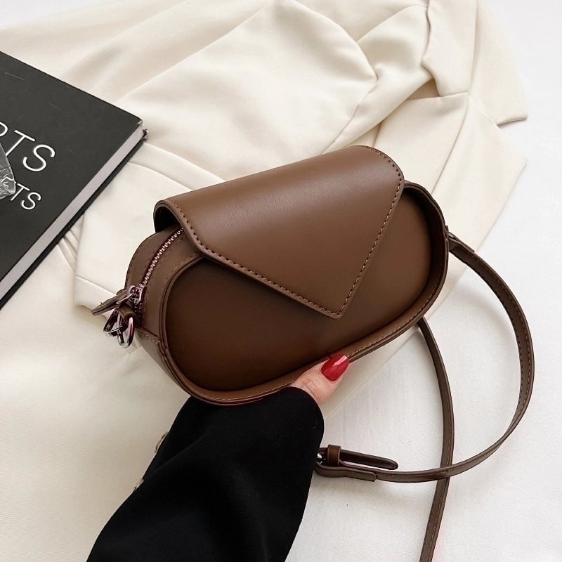Women's Small Pu Leather Solid Color Streetwear Flip Cover Shoulder Bag