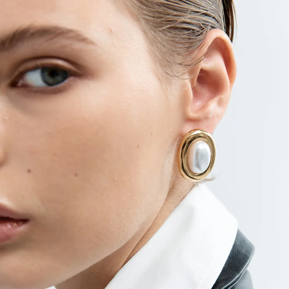Stainless Steel Retro Pearl Earrings Female Earrings Earrings Titanium Steel
