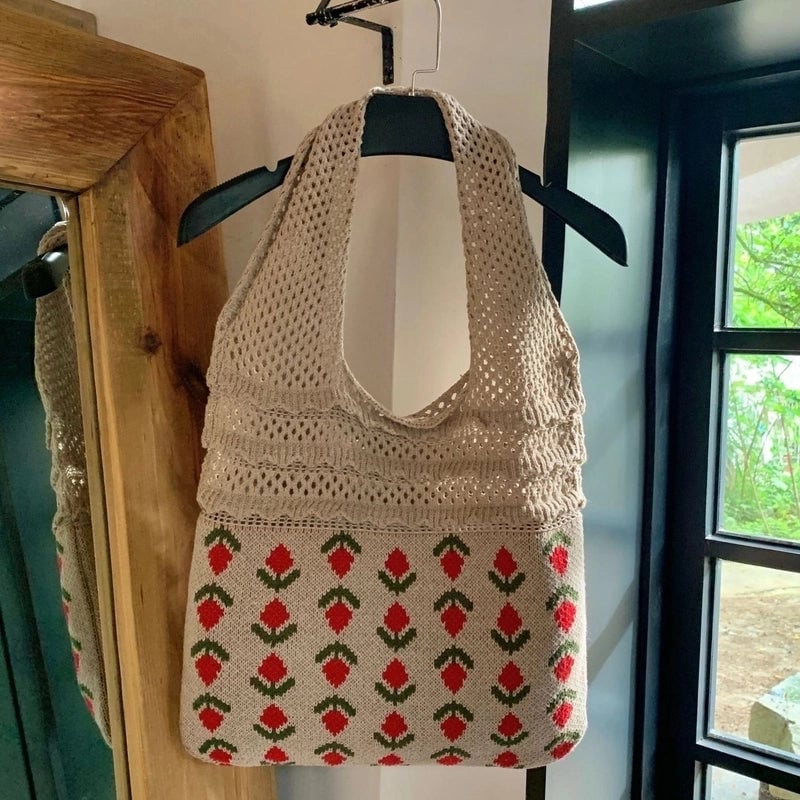 Women's Medium Knit Flower Vintage Style Weave Open Shoulder Bag