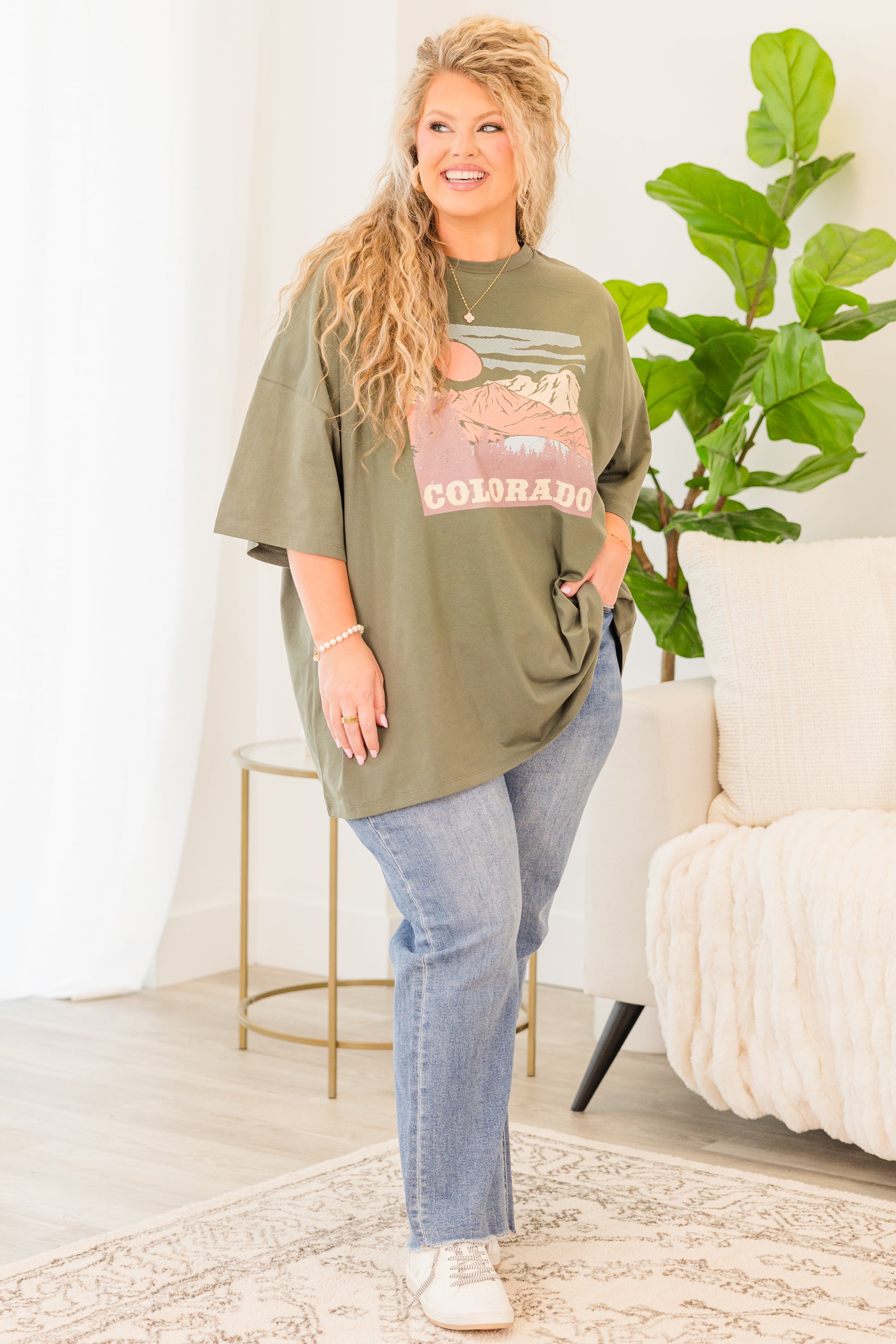 Rocky Mountain Boyfriend Tee. Moss