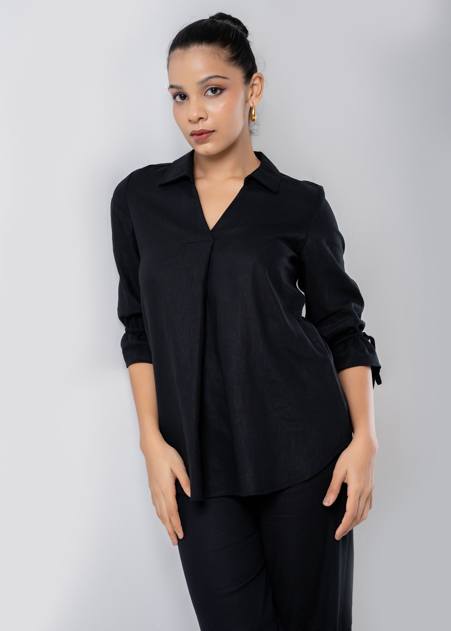 Front Pleated Blouse With Collar And Drawstrings