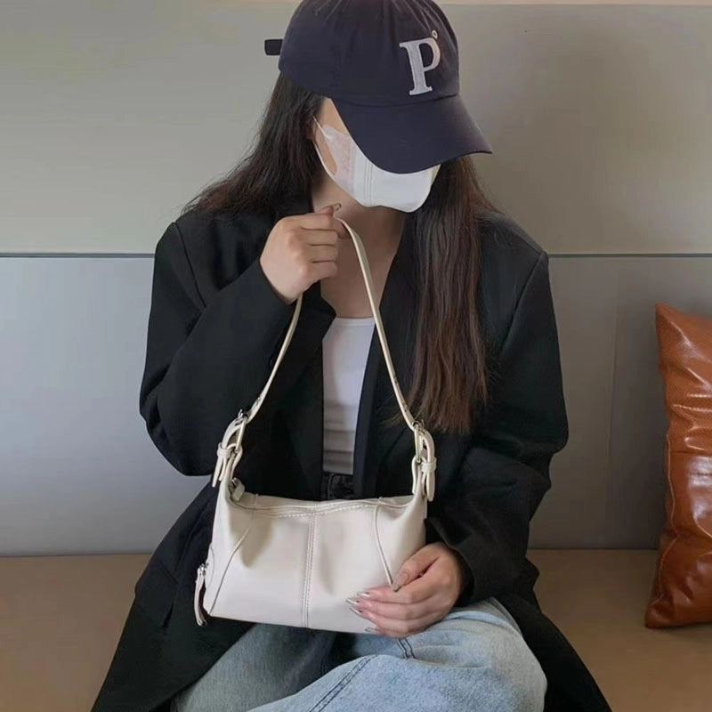 Women's Small Pu Leather Solid Color Streetwear Square Zipper Baguette Bag