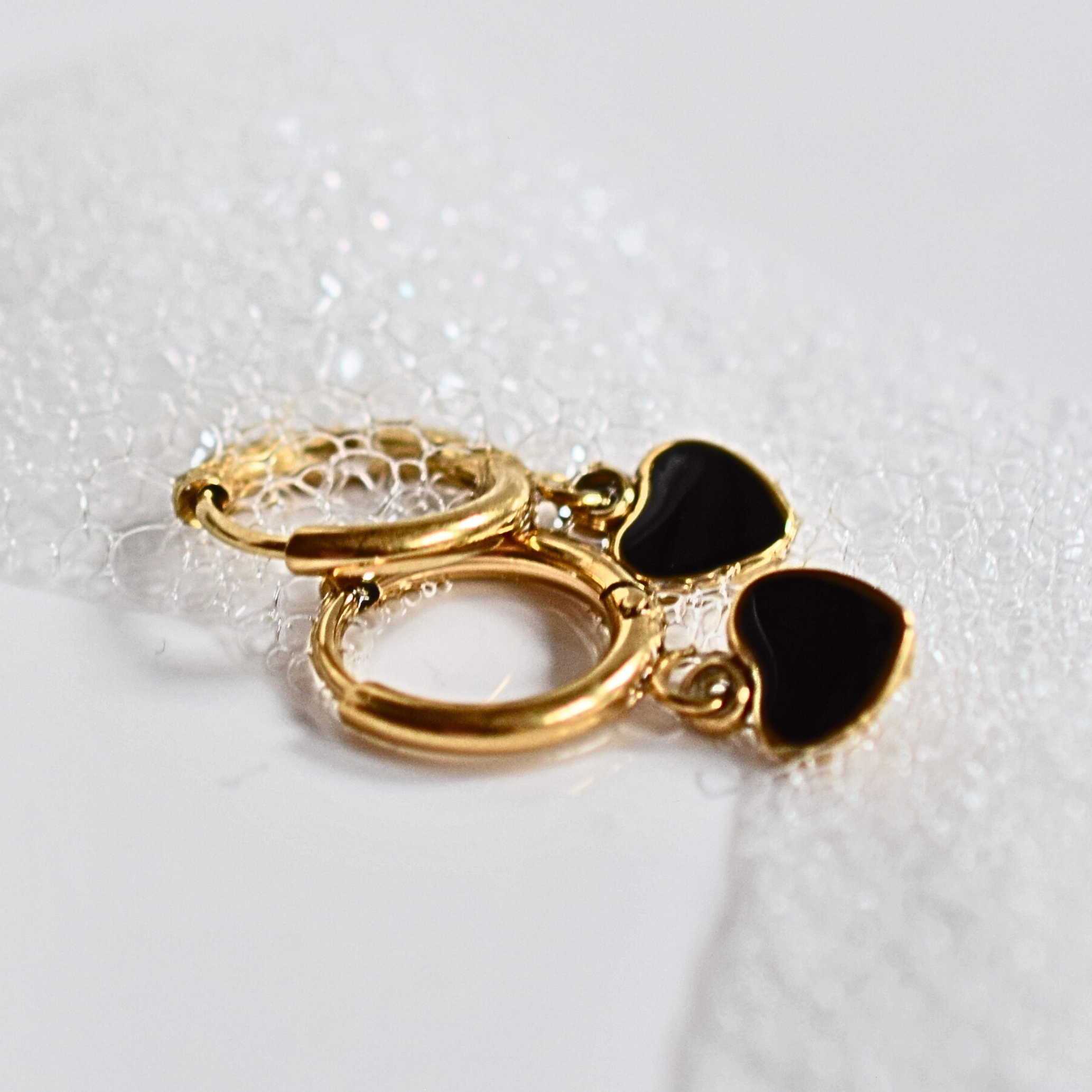 Black heart framed hoops - Gold