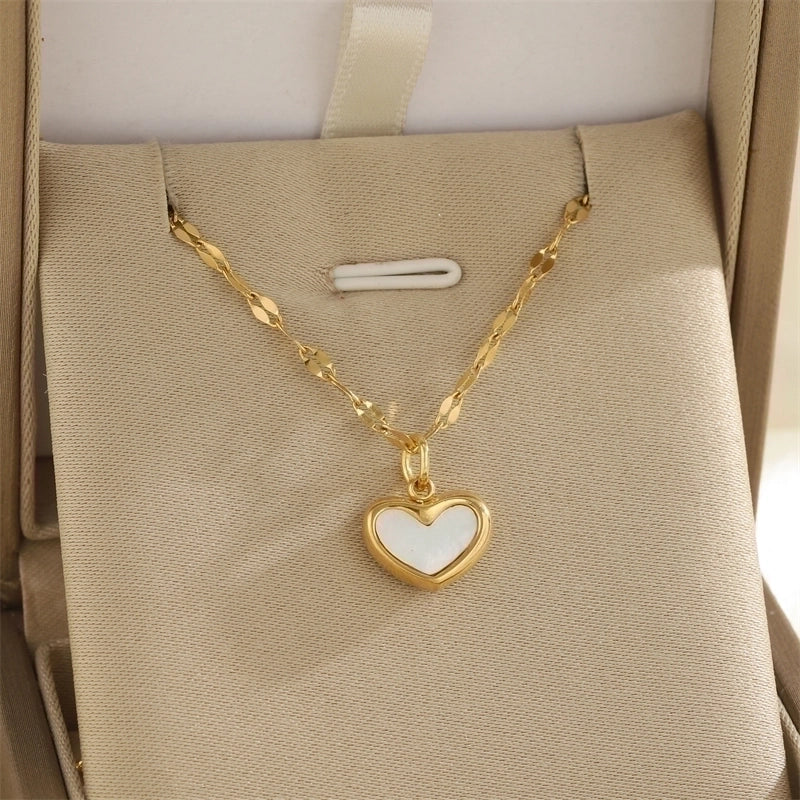 Minimalist Classic Style Sun Heart Shape Bow Knot 201 Stainless Steel 304 Stainless Steel Rhinestones Shell Zircon 18K Gold Plated Inlay Pendant Necklace