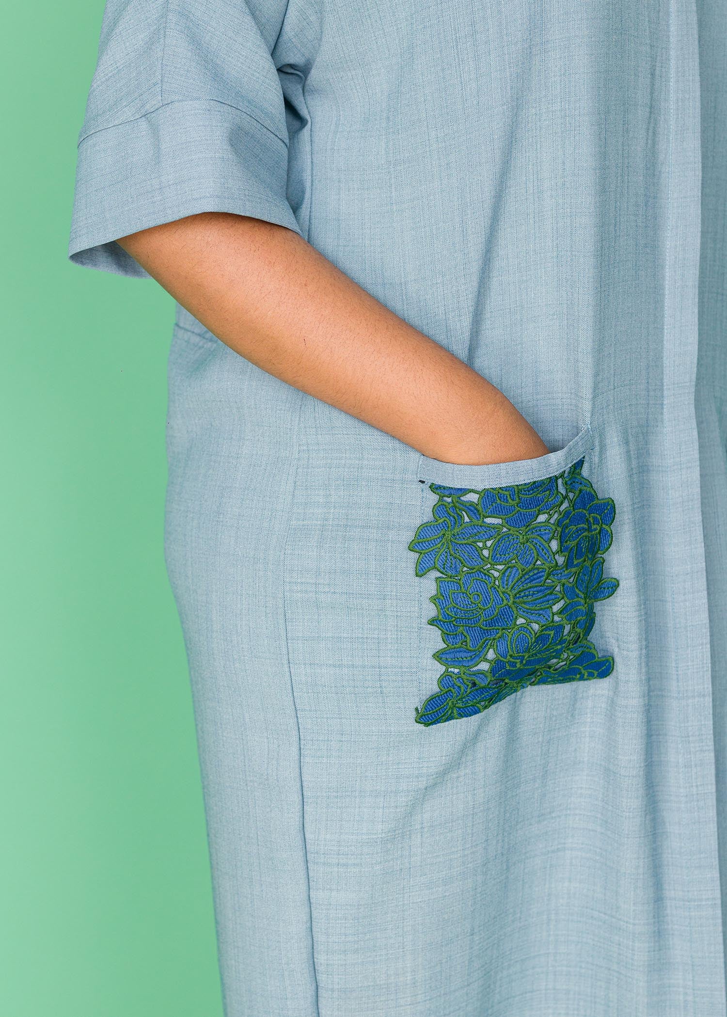 LACE POCKET DETAIL SHIRT DRESS