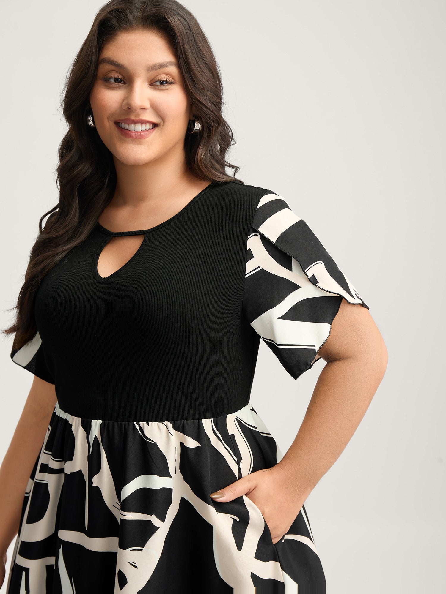 Geometric Print Color Contrast Stretchy Midi Dress