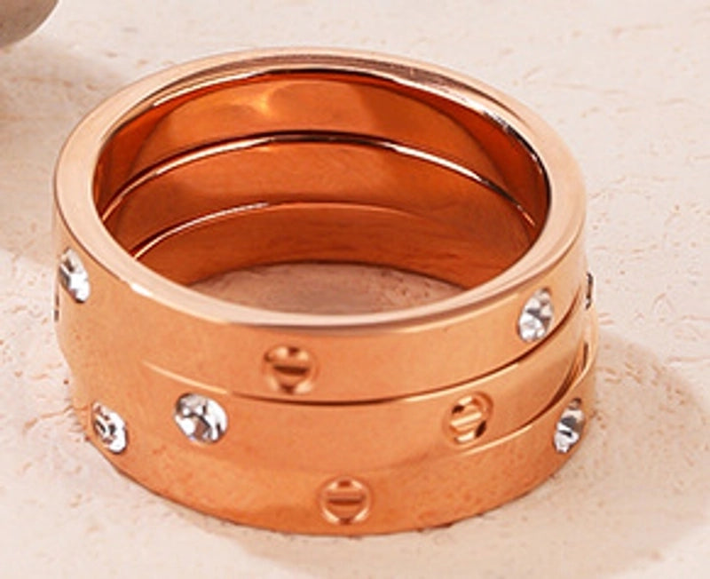 Classic Style Solid Color Titanium Steel Plating Inlay Artificial Gemstones Rings