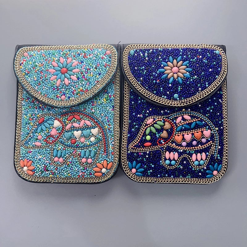 Women's Pu Leather Flower Vintage Style Classic Style Square Magnetic Buckle Phone Wallets