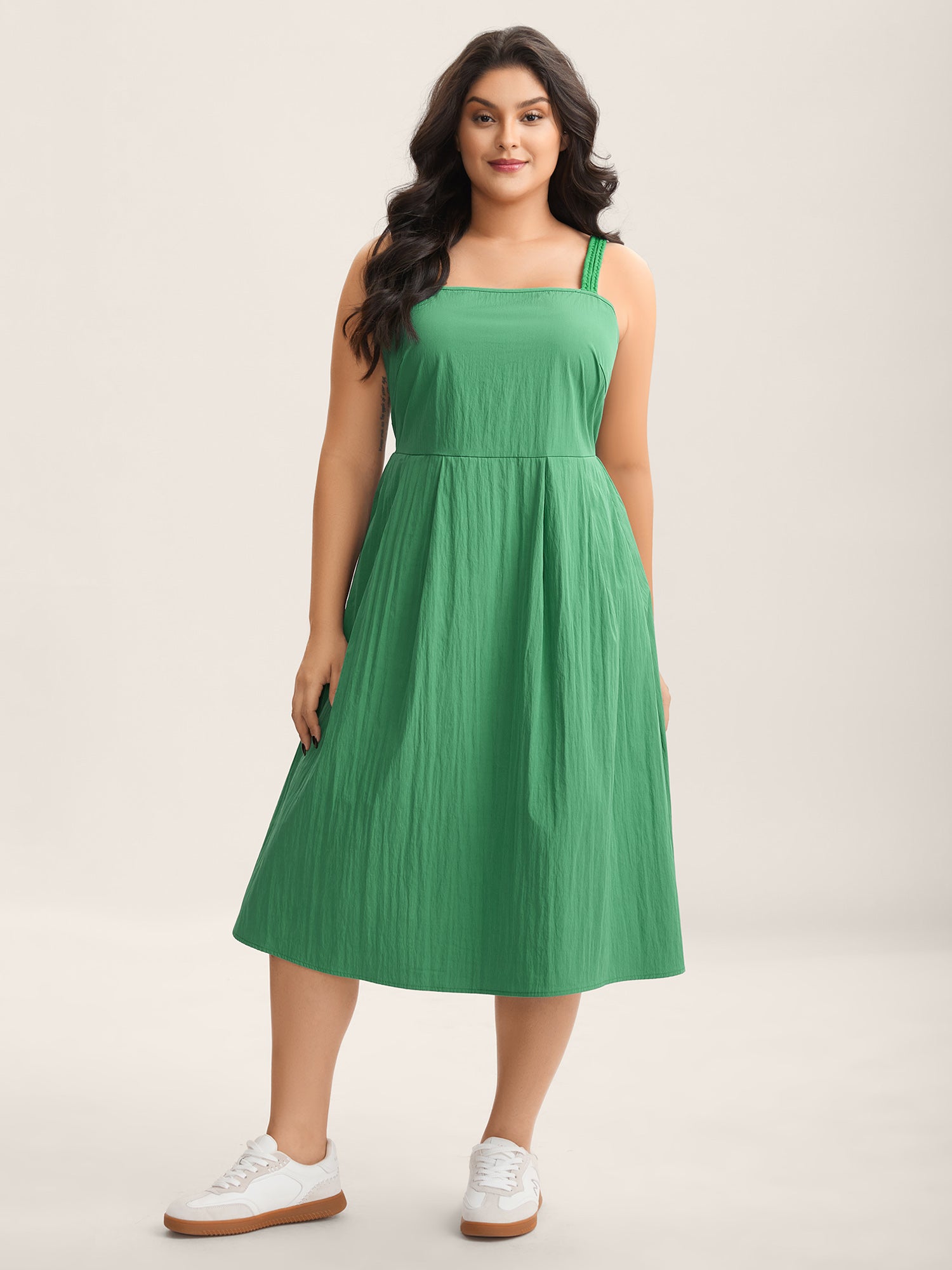 Solid Adjustable Straps Pockets Midi Dress