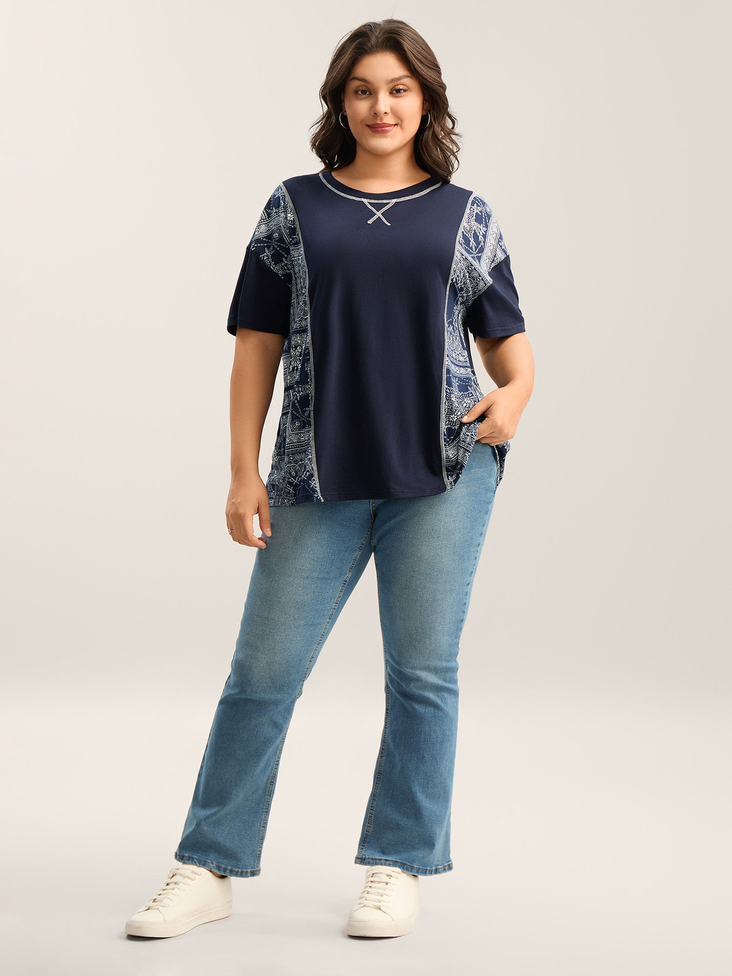 Geometric Print Spliced Solid T-Shirt