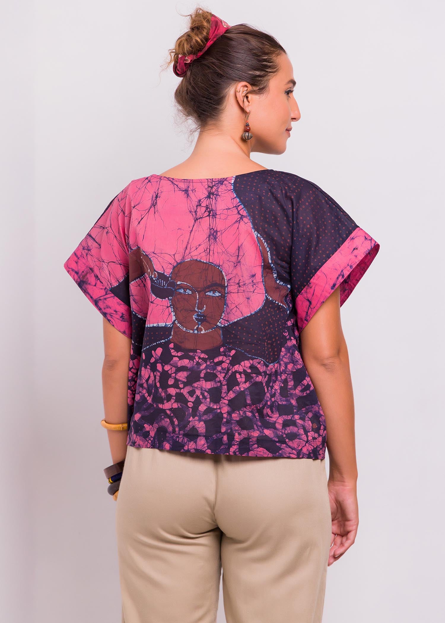 Boatneck Batik Potrait Top