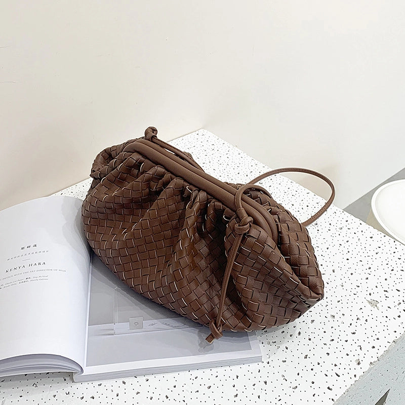 Simple Braided Cloud-shaped Large Capacity Soft Leather Trend Messenger Bag