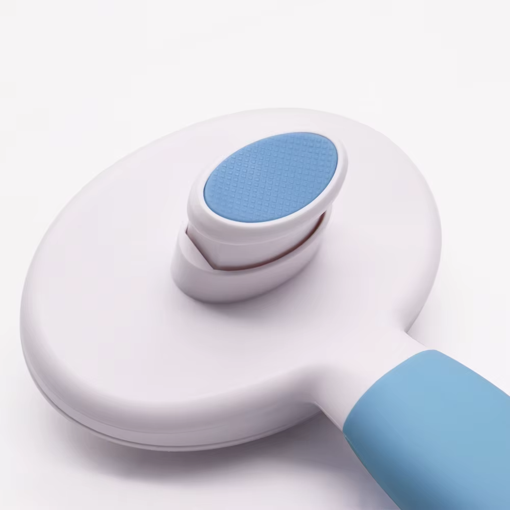 Hair removl pet brush with button