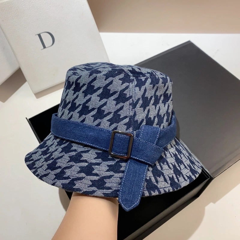Women's Retro Streetwear Houndstooth Wide Eaves Bucket Hat