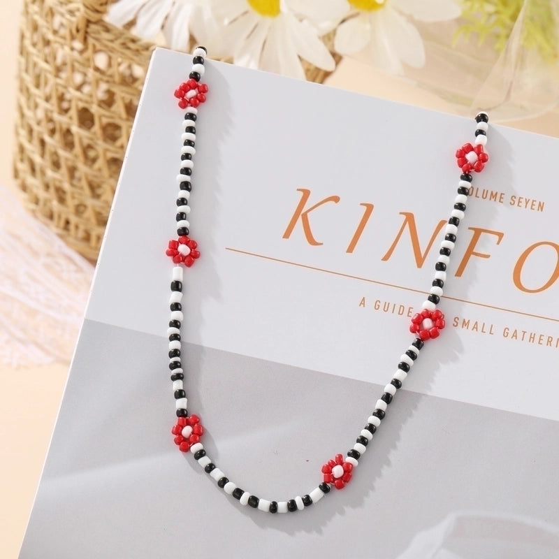 12 Pieces Minimalist Geometric Beaded Inlaid Pearls Women's Necklace