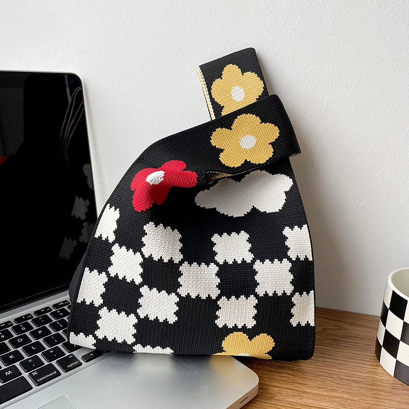 Women's Medium Knit Plaid Flower Vintage Style Classic Style Open Handbag
