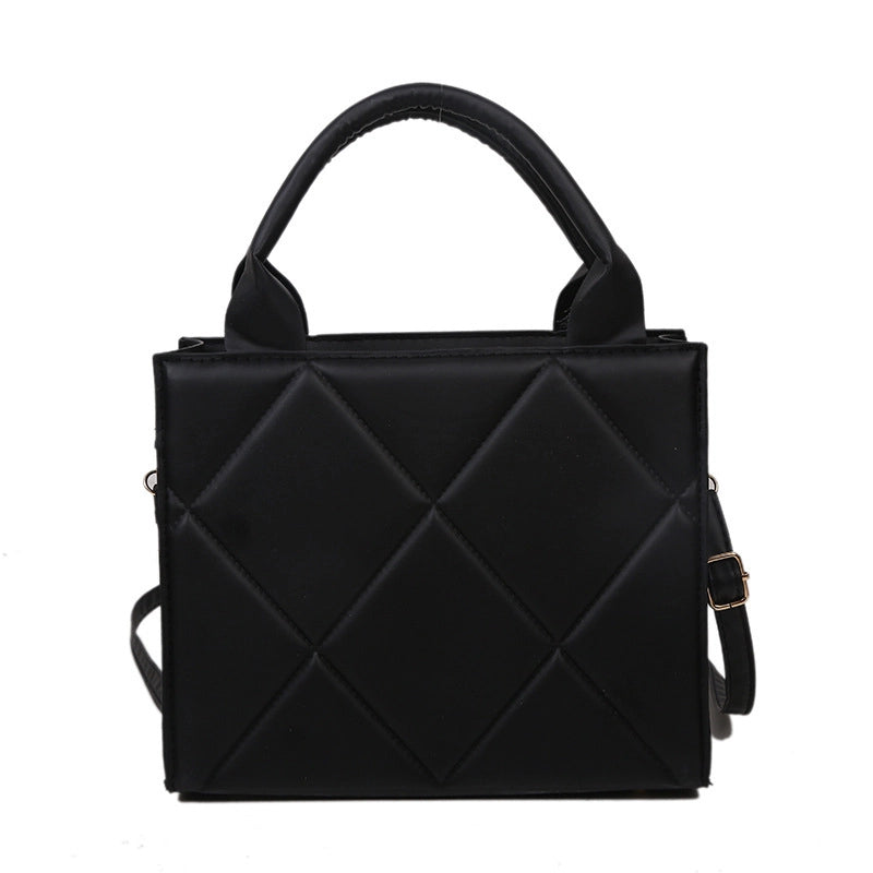 Women's Pu Leather Solid Color Classic Style Sewing Thread Square Zipper Crossbody Bag