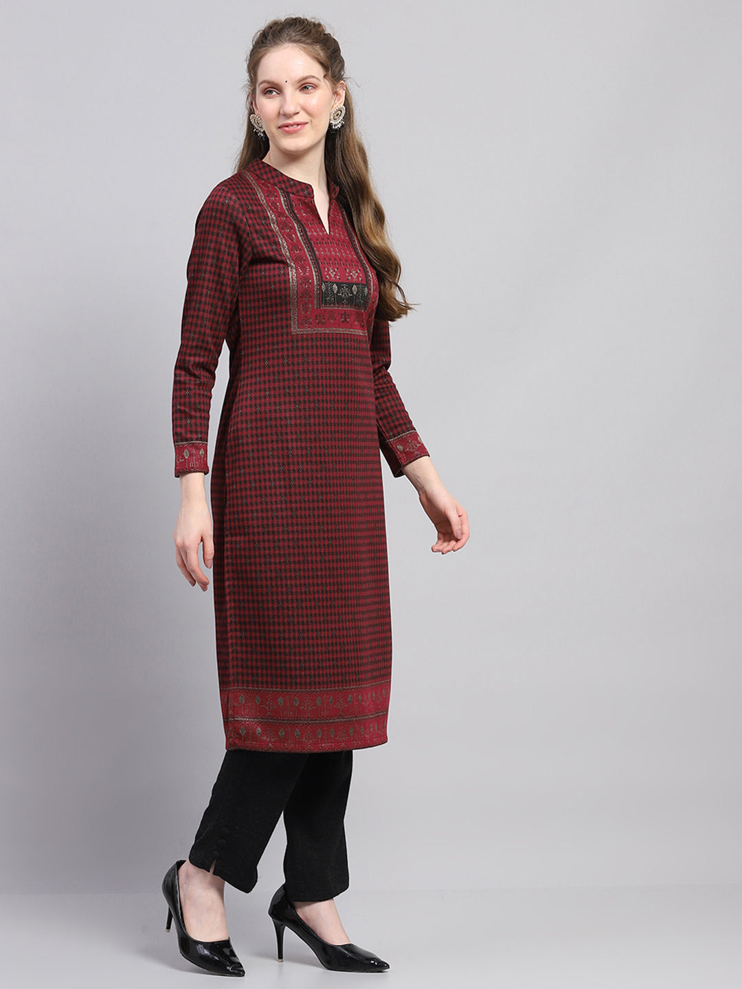 Women Maroon Printed Round Neck Full Sleeve Winter Kurti