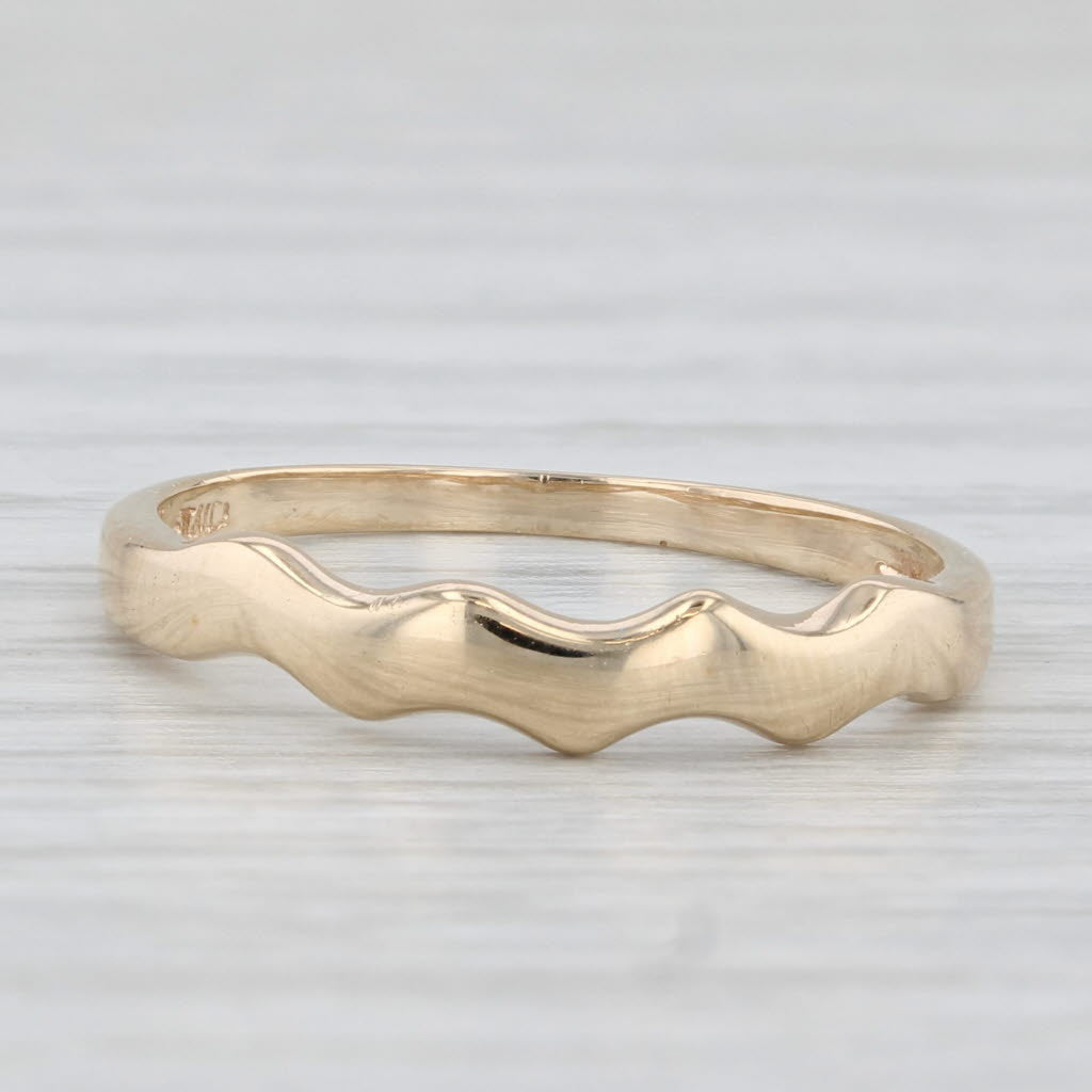 Wave Pattern Band Ring 10k Yellow Gold Size 7 Stackable