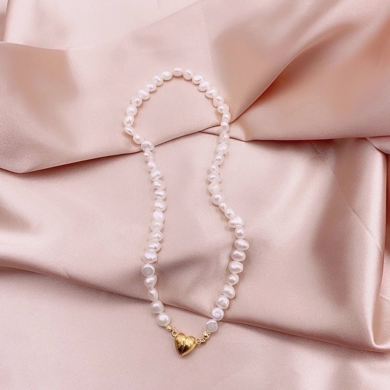 Alloy Freshwater Pearl Copper Fashion Solid Color Irregular Necklace