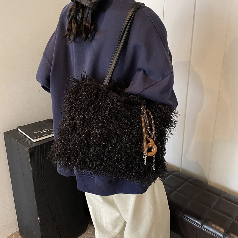 Women's Large Pu Leather Plush Solid Color Elegant Streetwear Square Magnetic Buckle Tote Bag