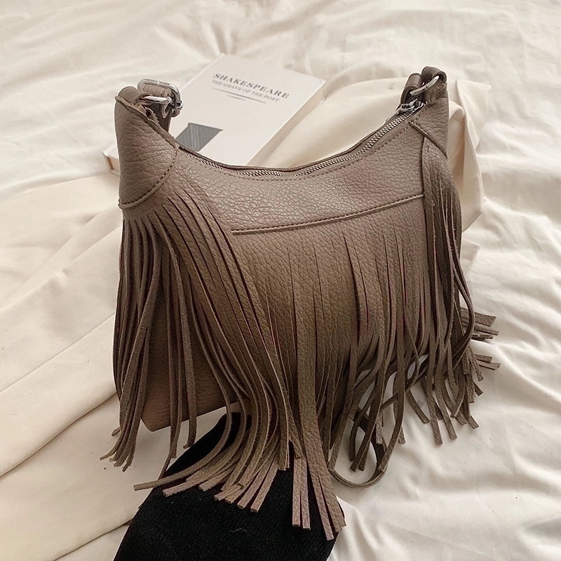 Women's Medium Pu Leather Solid Color Streetwear Tassel Square Zipper Crossbody Bag