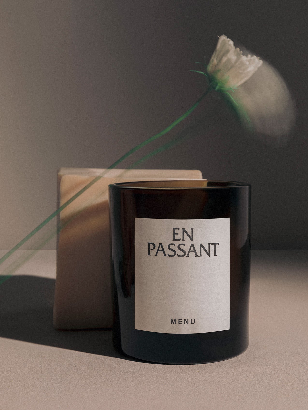 Olfacte Scented Candle. En Passant
