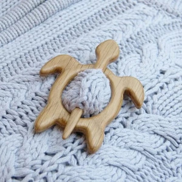 Brooch Pin With Wooden Animal Pattern