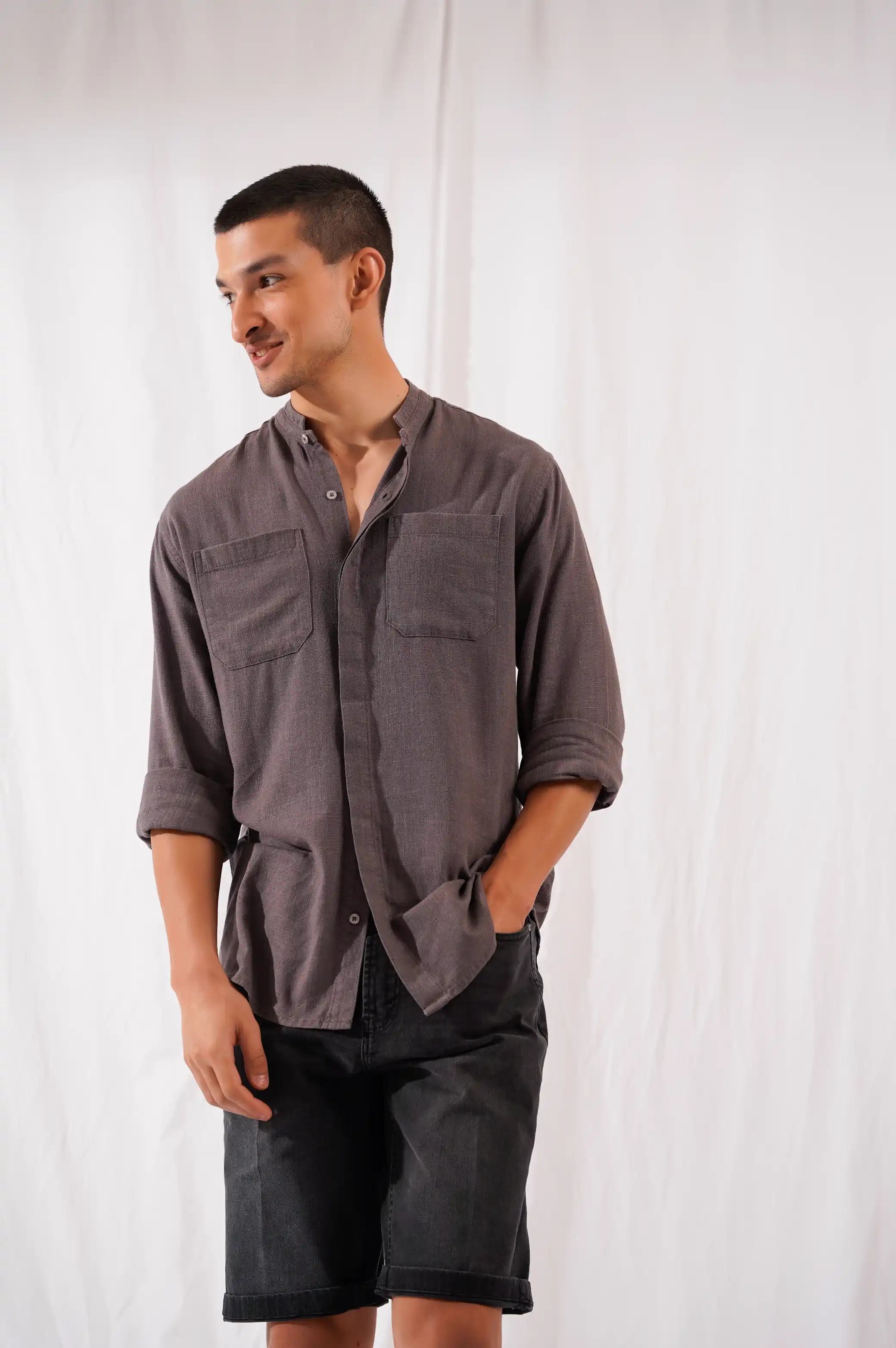 DOUBLE POCKET BAND COLLAR SHIRT