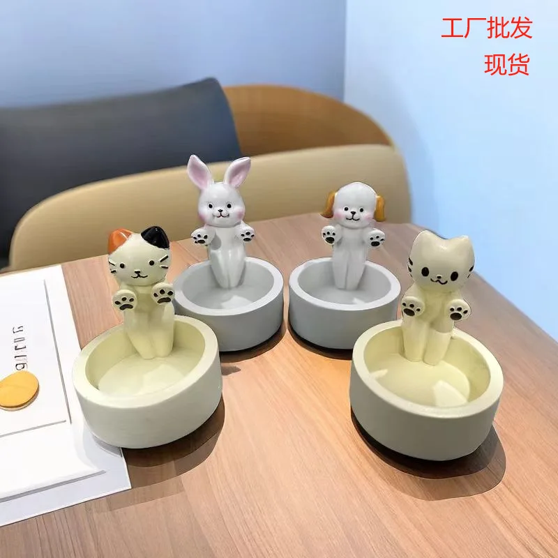 Cute Cat Candle Holder Mini Resin Candlestick Decoration For Home