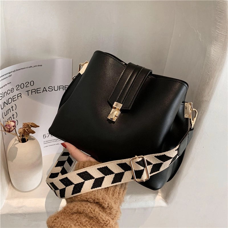 New Women's Bags Street Trendy Large Capacity  Solid Color Bucket Bag PU Women's Shoulder Bag