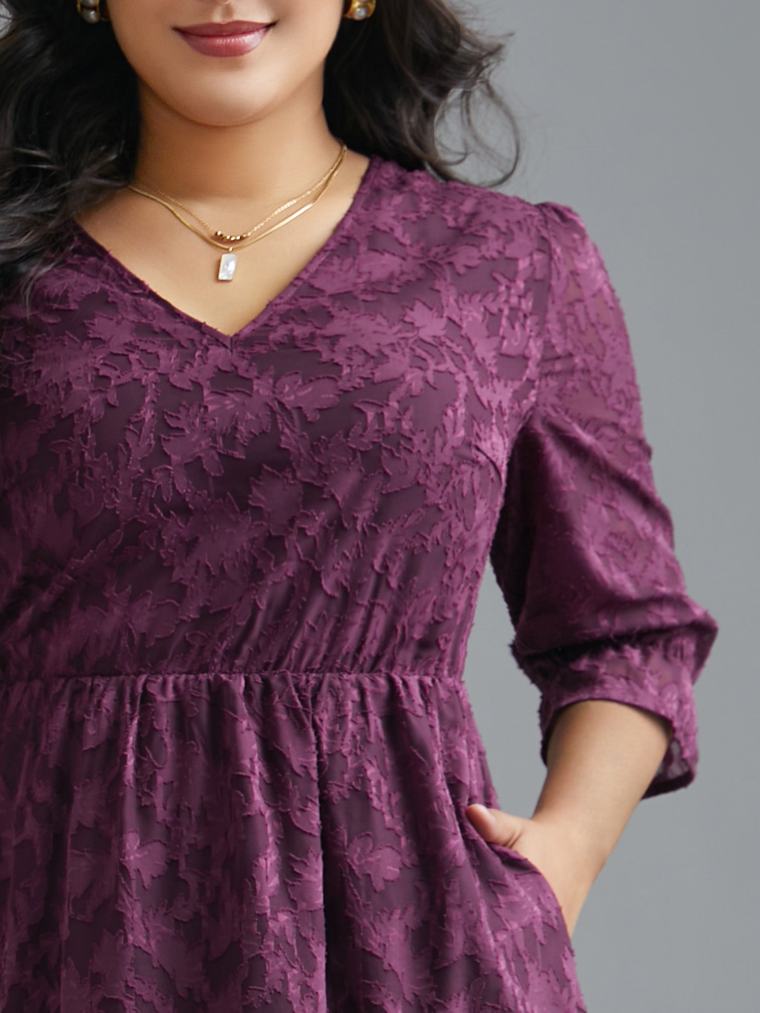 V Neck Burn-out Fabric Midi Dress