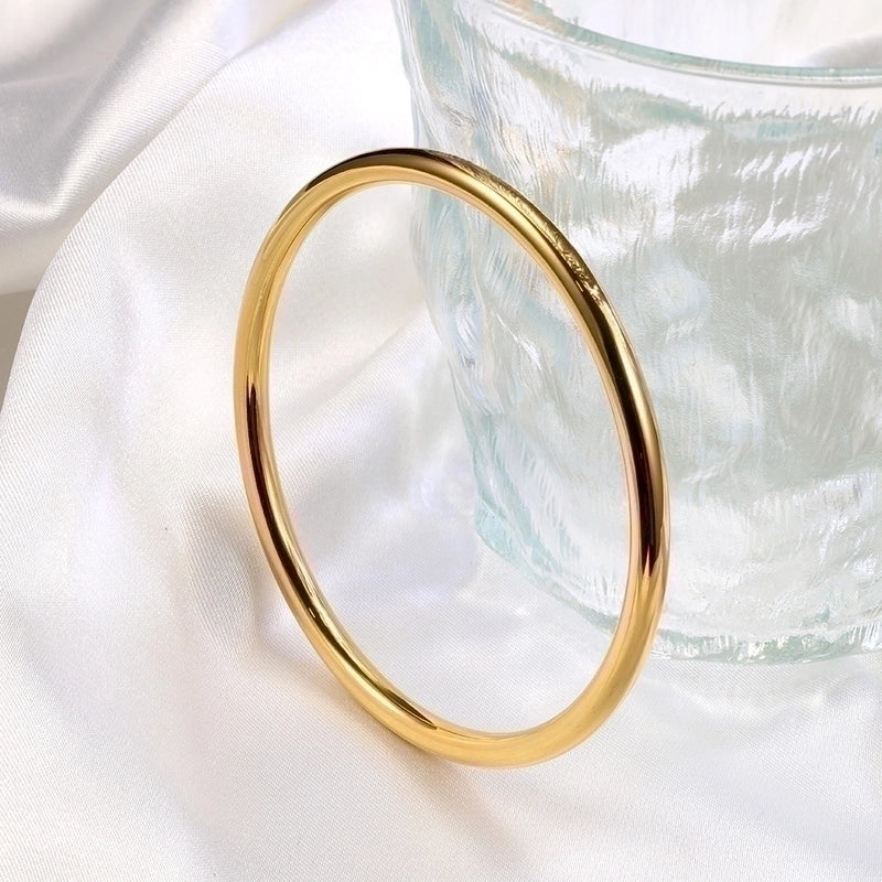 Casual Minimalist Solid Color Titanium Steel 18K Gold Plated Bangle In Bulk