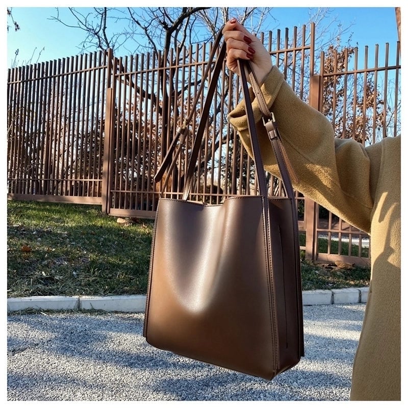 Women's All Seasons Pu Leather Solid Color Streetwear Square Open Shoulder Bag