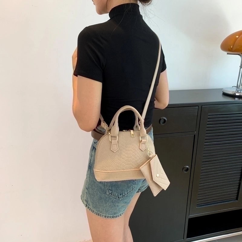 Women's Medium All Seasons Felt Streetwear Handbag