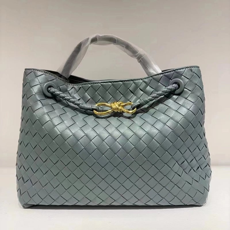 Women's Pu Leather Solid Color Classic Style Weave Bucket Magnetic Buckle Crossbody Bag