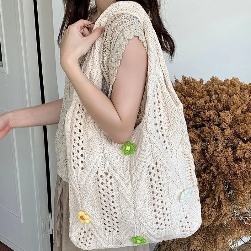 Women's Medium Knit Solid Color Flower Basic Vintage Style Weave Square Open Shoulder Bag