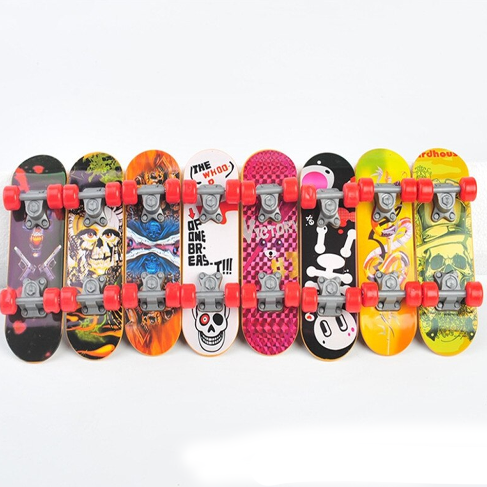 Parrot Training Skateboard