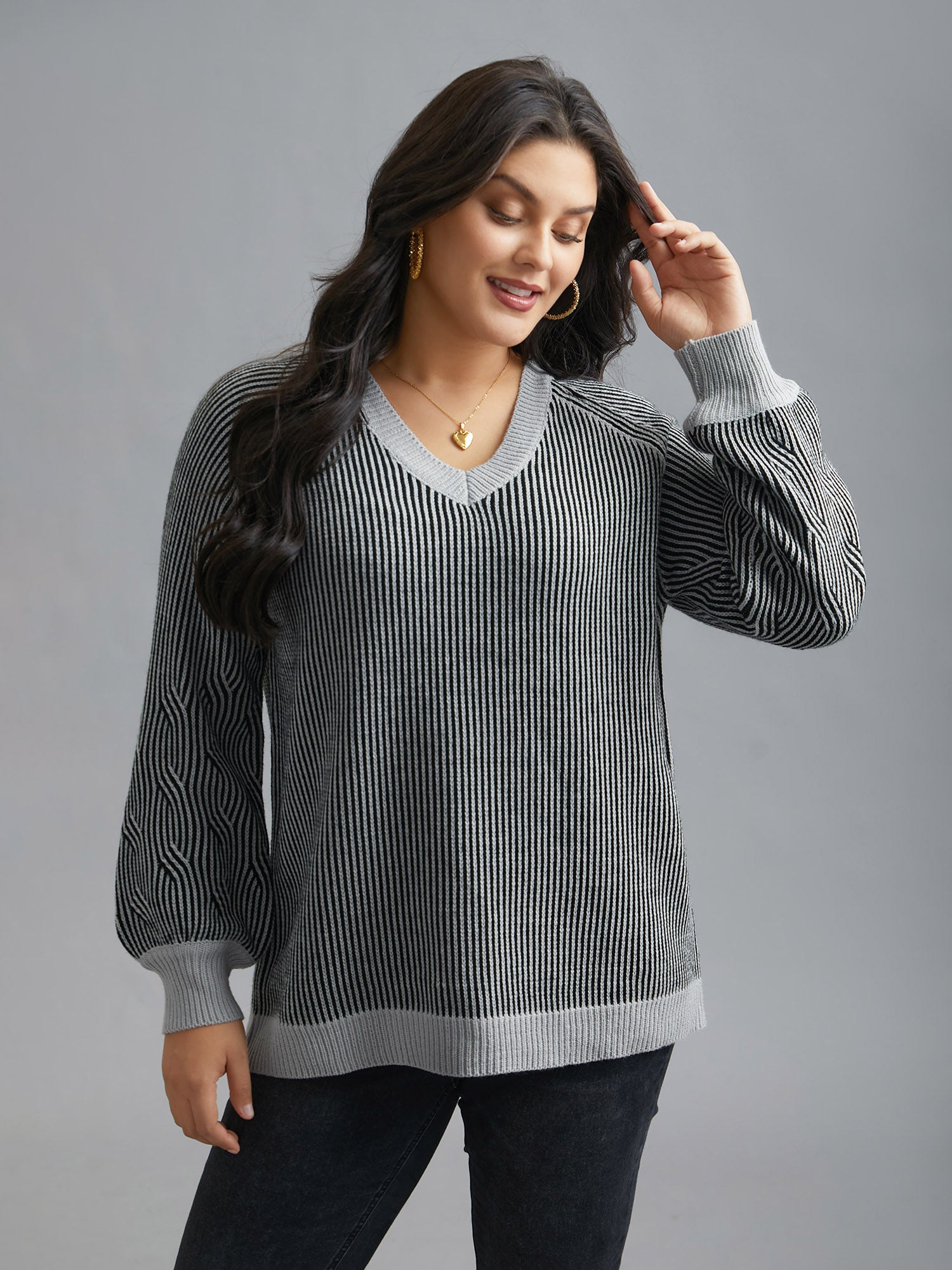 Cable Knit V-Neck Raglan Sleeve Pullover