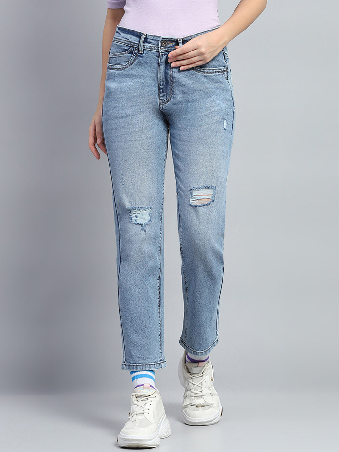 Women Blue Solid Mild Distressed Straight Fit Denim