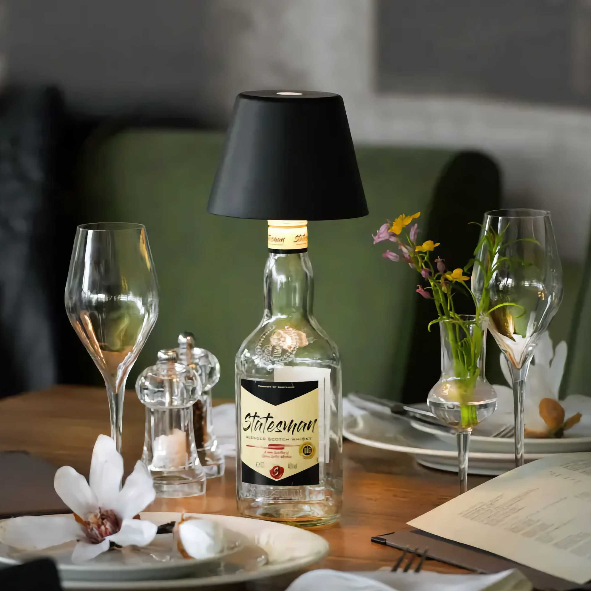 TOP 2.0 bottle light. black