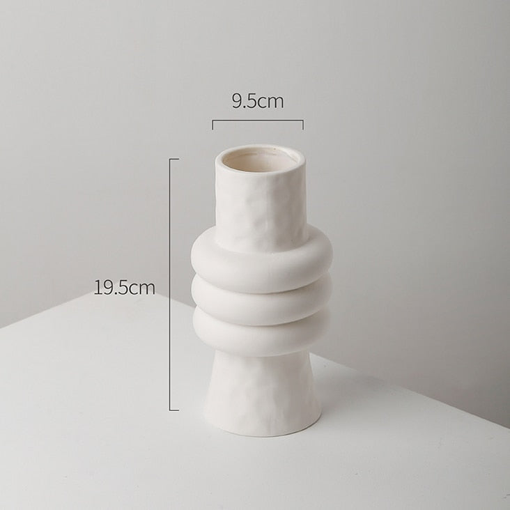 Orin Minimalist Elegance Vase