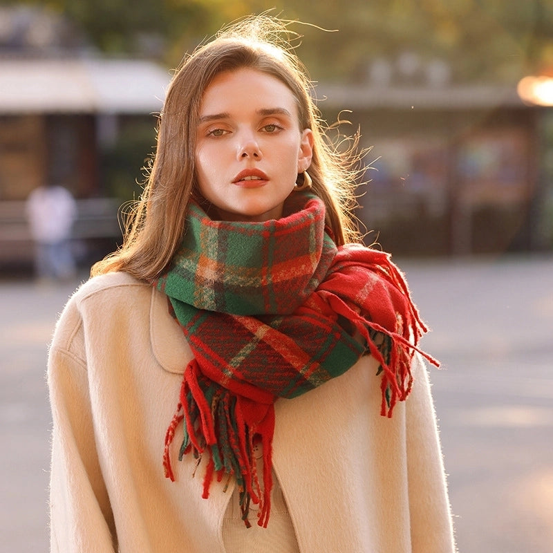 Women's Basic Plaid Polyester Tassel Scarf