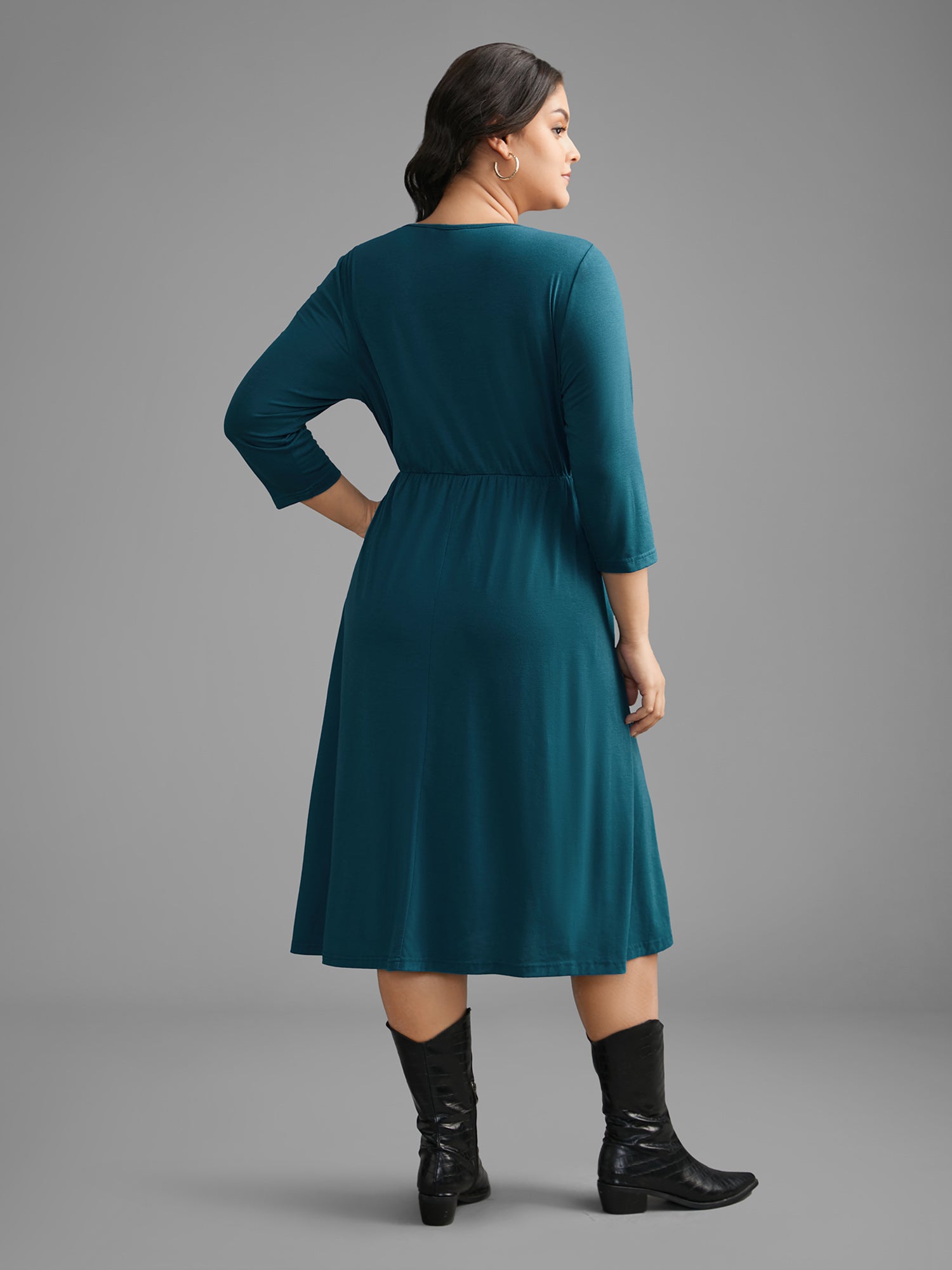 V Neck Gathered Midi Knit Dress