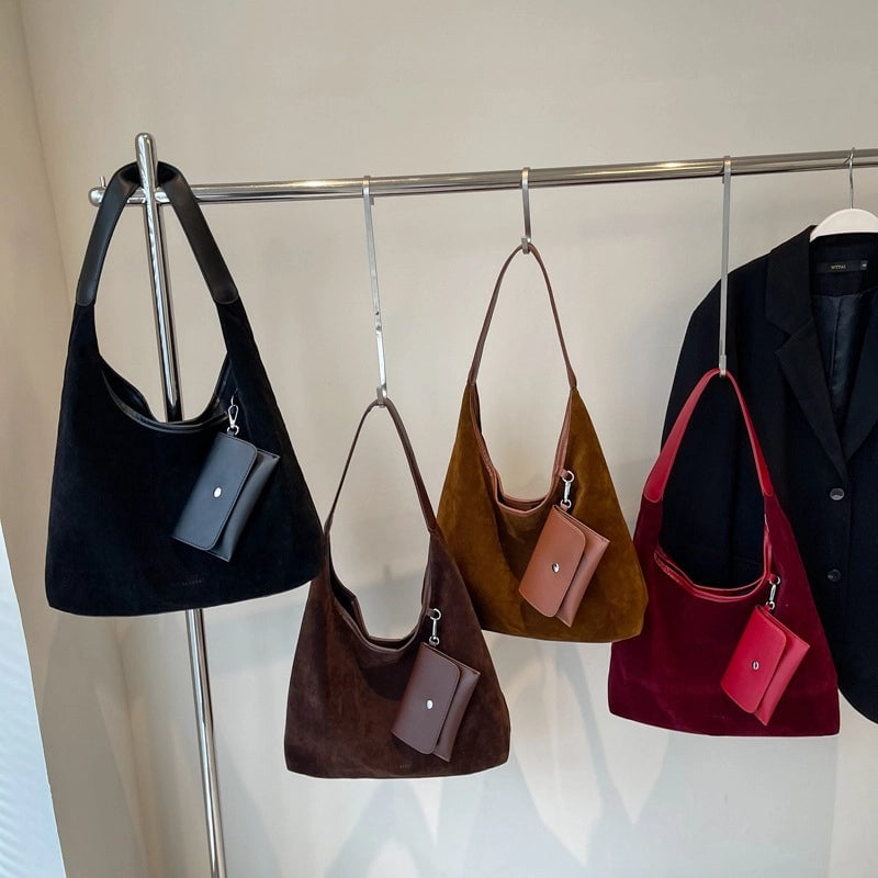Women's Large Pu Leather Solid Color Streetwear Bucket Zipper Shoulder Bag