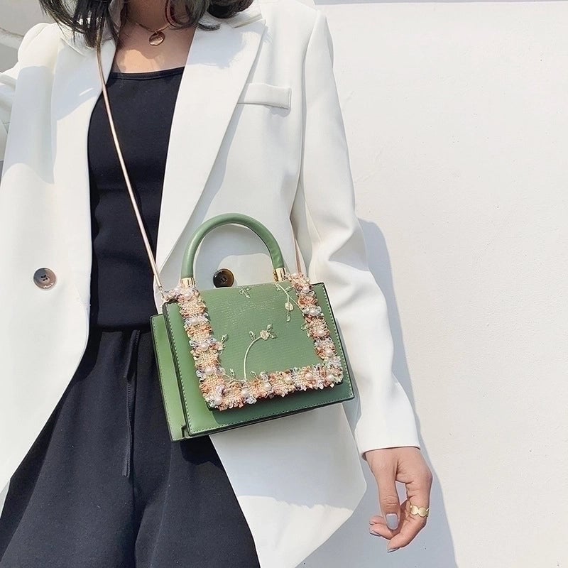 Women's Small All Seasons Pu Leather Flower Elegant Vintage Style Square Magnetic Buckle Handbag
