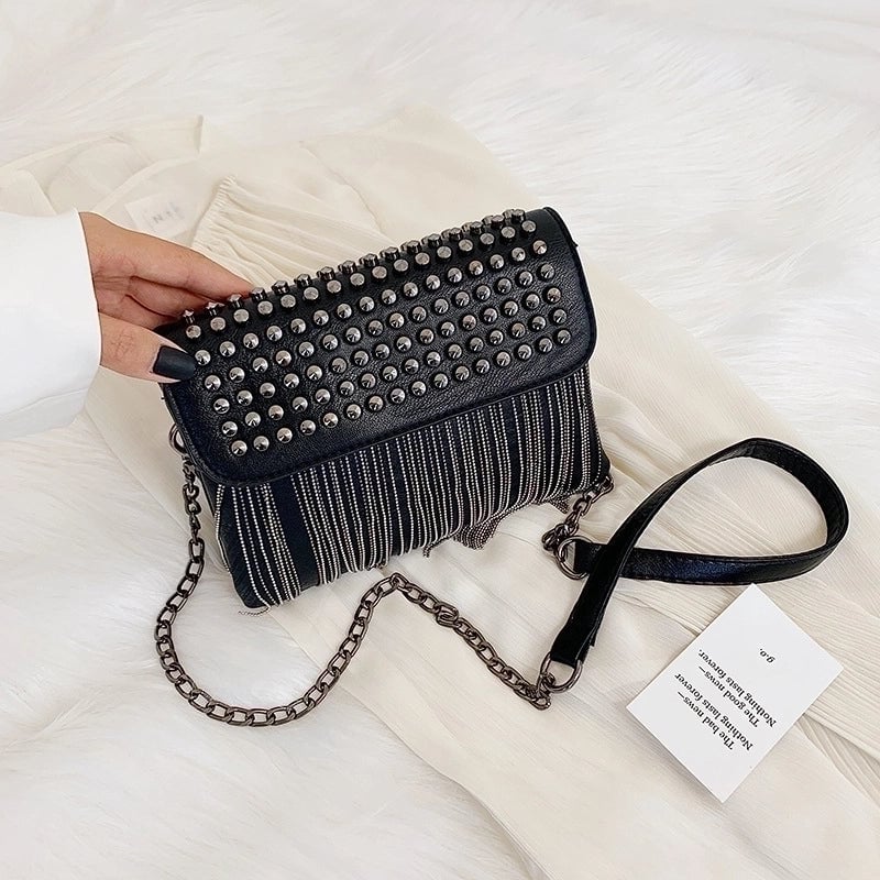 Women's Small All Seasons Pu Leather Solid Color Streetwear Square Magnetic Buckle Shoulder Bag