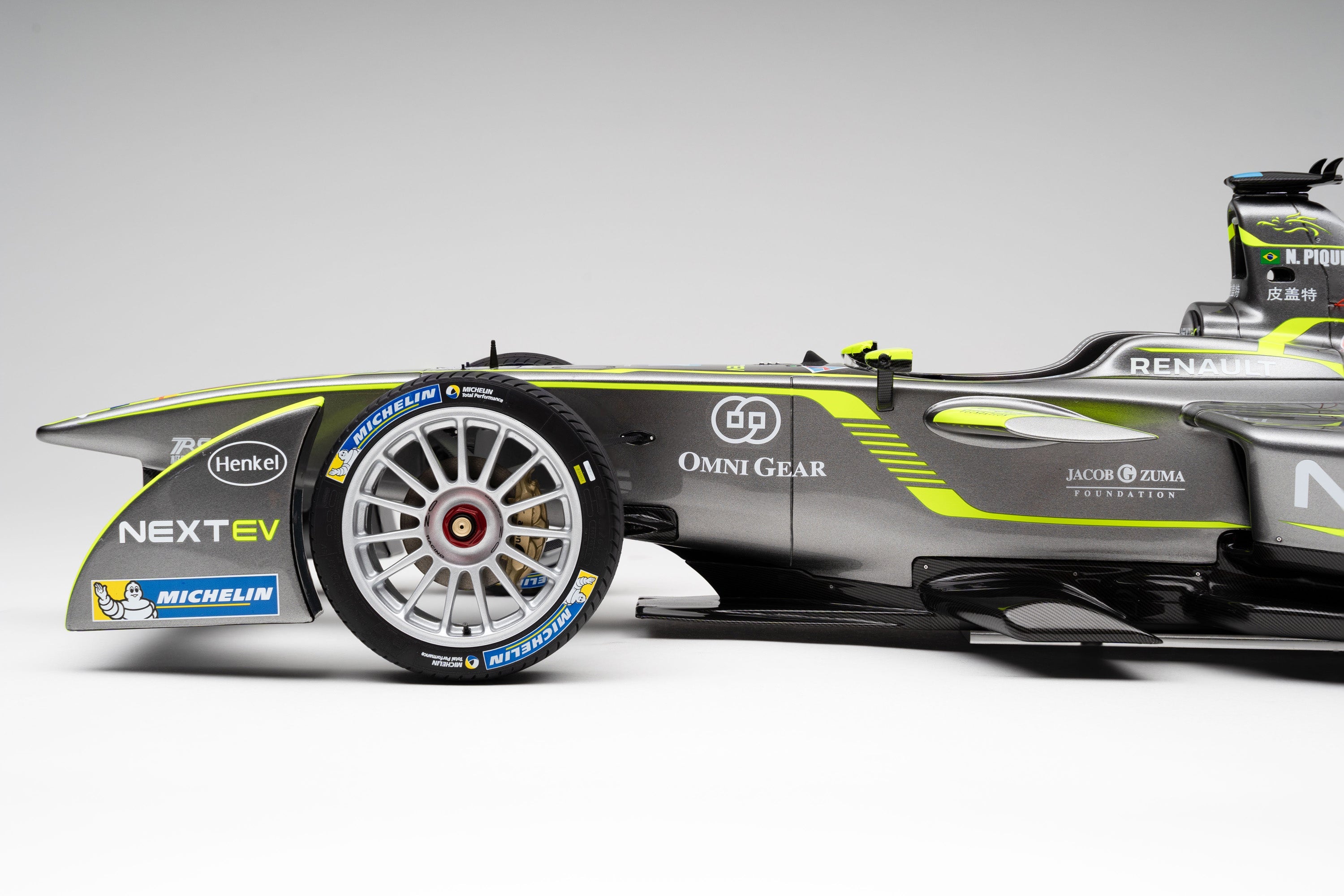 NEXTEV TCR Liveried Spark-Renault SRT_01E (2016) - Piquet Jr. - Carrera 2 del ePrix de Londres