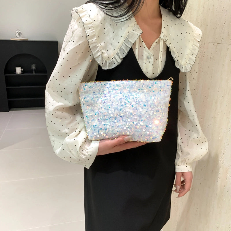 Women's Medium PVC Solid Color Streetwear Sewing Thread Square Zipper Clutch Bag