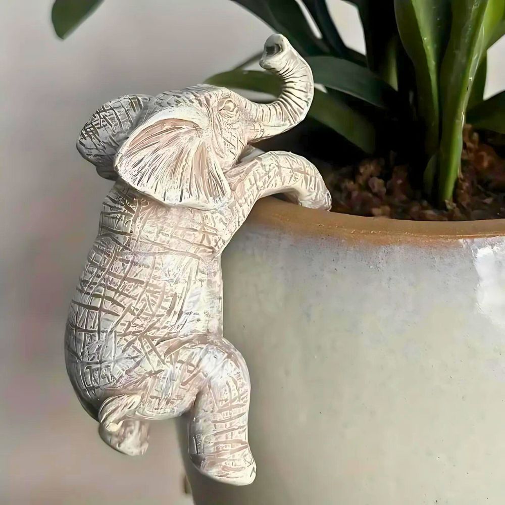 Unique Elephant Climbing?Sculpture